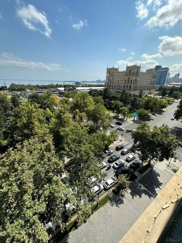 Kirayə verilir 2 otaqlı mənzil 100 m²