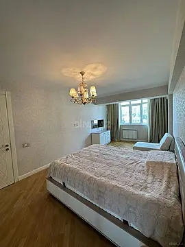 Kirayə verilir 2 otaqlı mənzil 100 m²