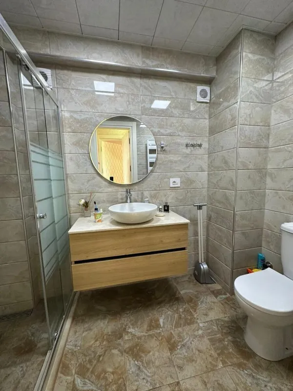 Kirayə verilir 2 otaqlı mənzil 100 m²