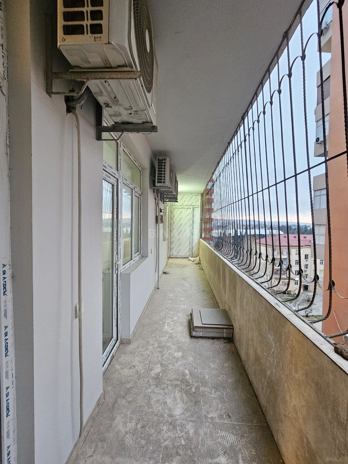 Satılır 3 otaqlı mənzil 120 m²