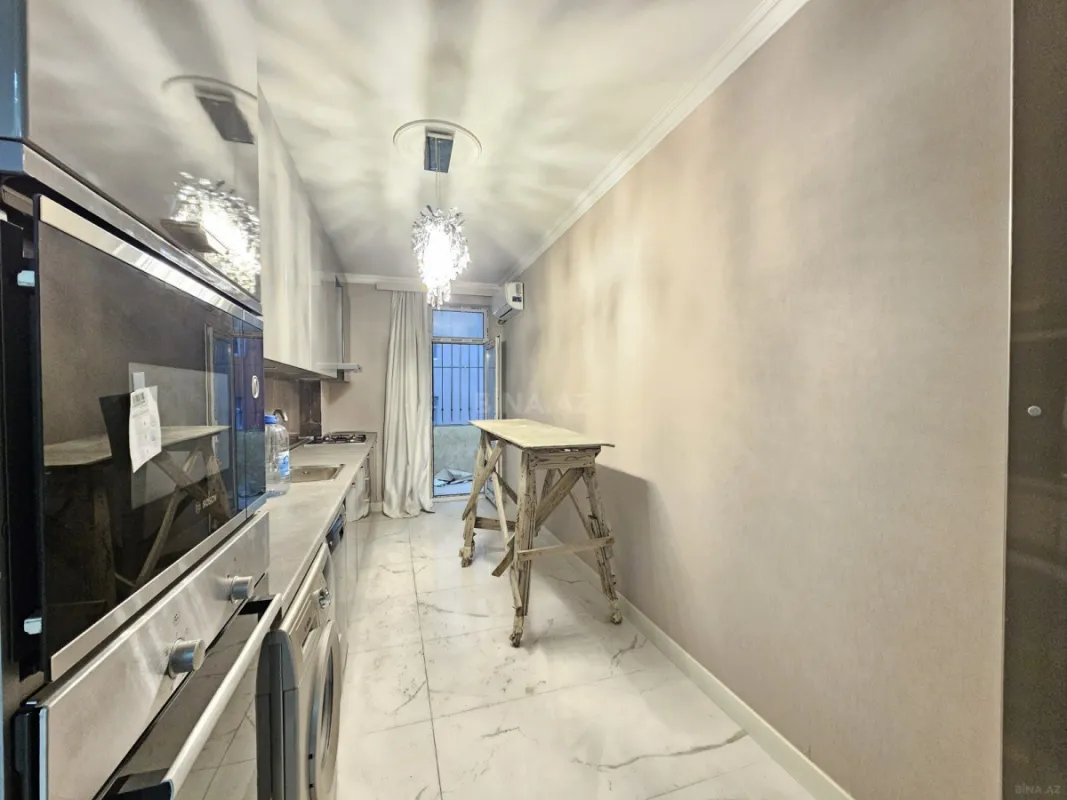 Satılır 3 otaqlı mənzil 120 m²