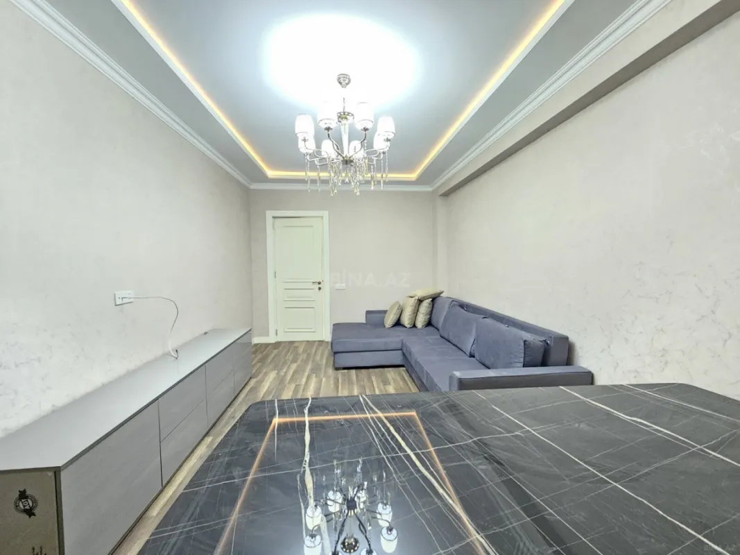 Satılır 3 otaqlı mənzil 120 m²