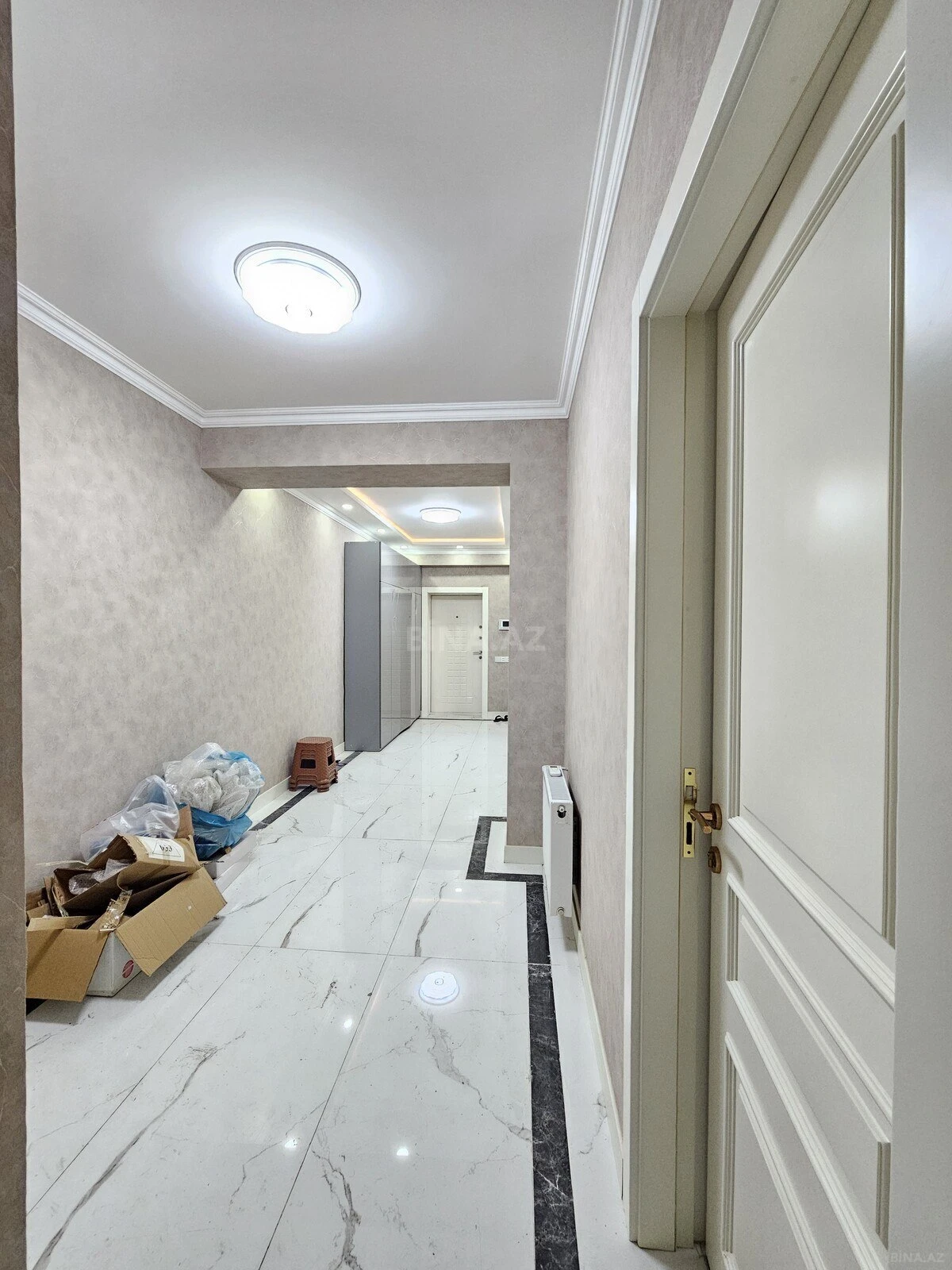 Satılır 3 otaqlı mənzil 120 m²