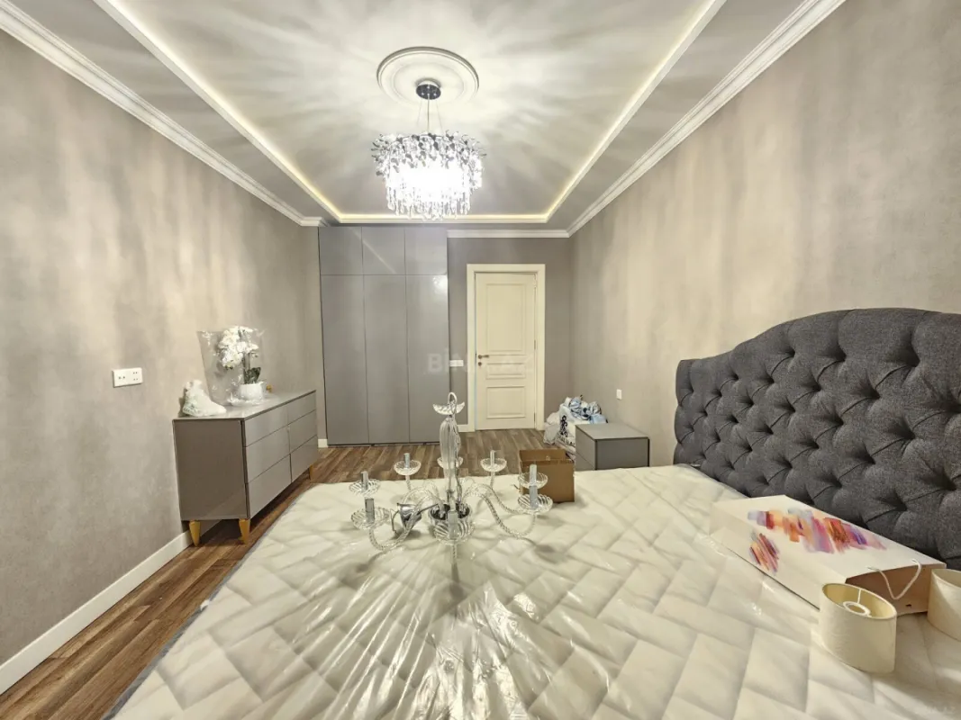 Satılır 3 otaqlı mənzil 120 m²