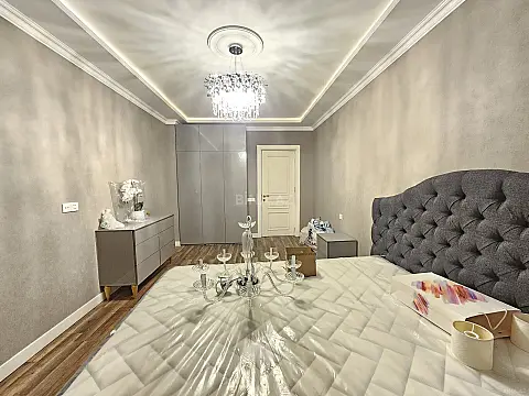 Satılır 3 otaqlı mənzil 120 m²
