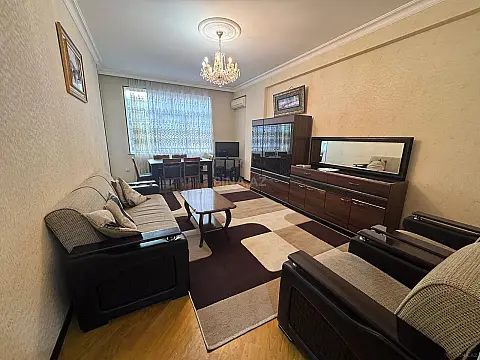 Satılır 2 otaqlı mənzil 80 m²