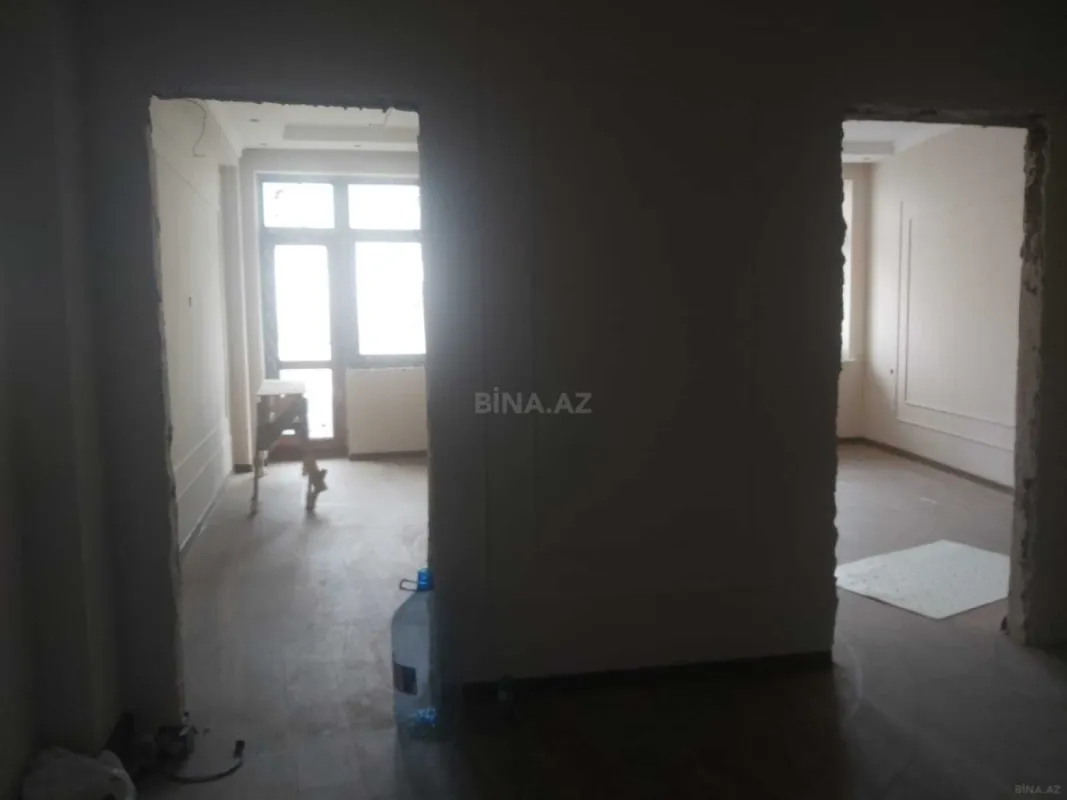 Satılır 3 otaqlı mənzil 101 m²
