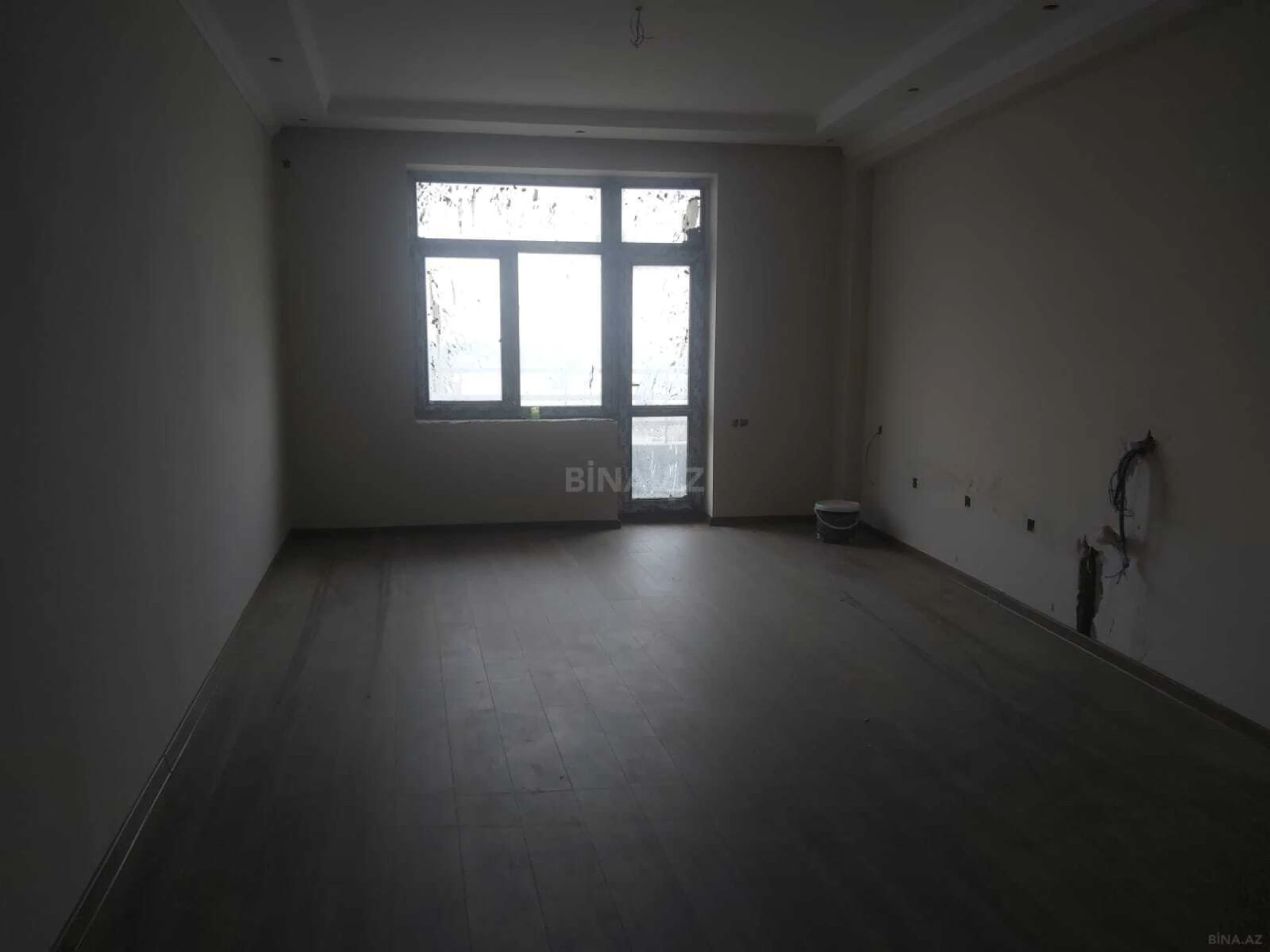 Satılır 3 otaqlı mənzil 101 m²