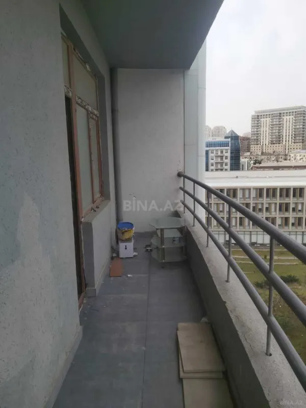 Satılır 3 otaqlı mənzil 101 m²