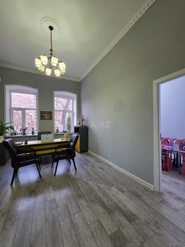 Satılır obyekt 100 m²