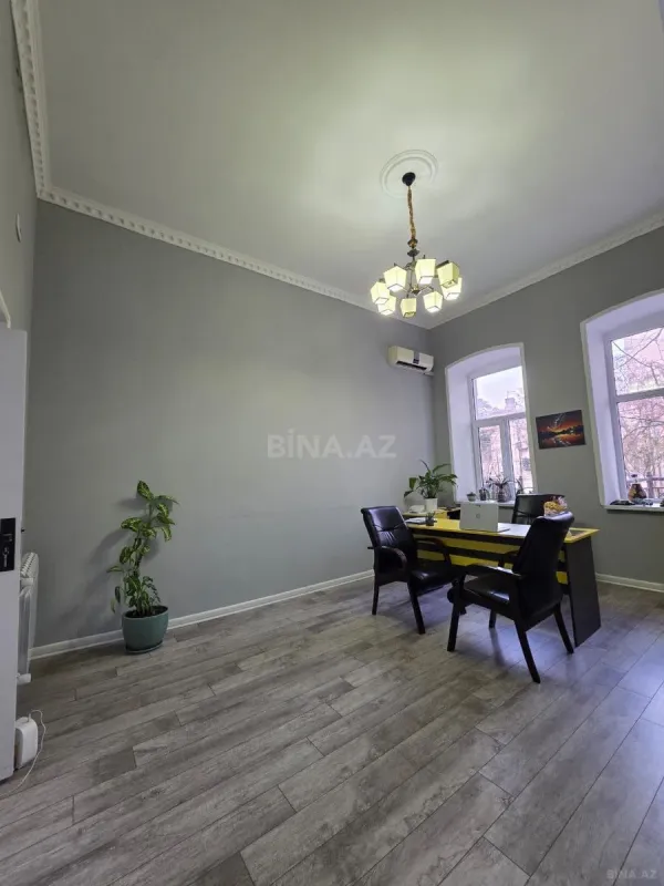 Satılır obyekt 100 m²