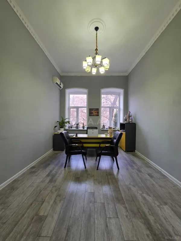 Satılır obyekt 100 m²