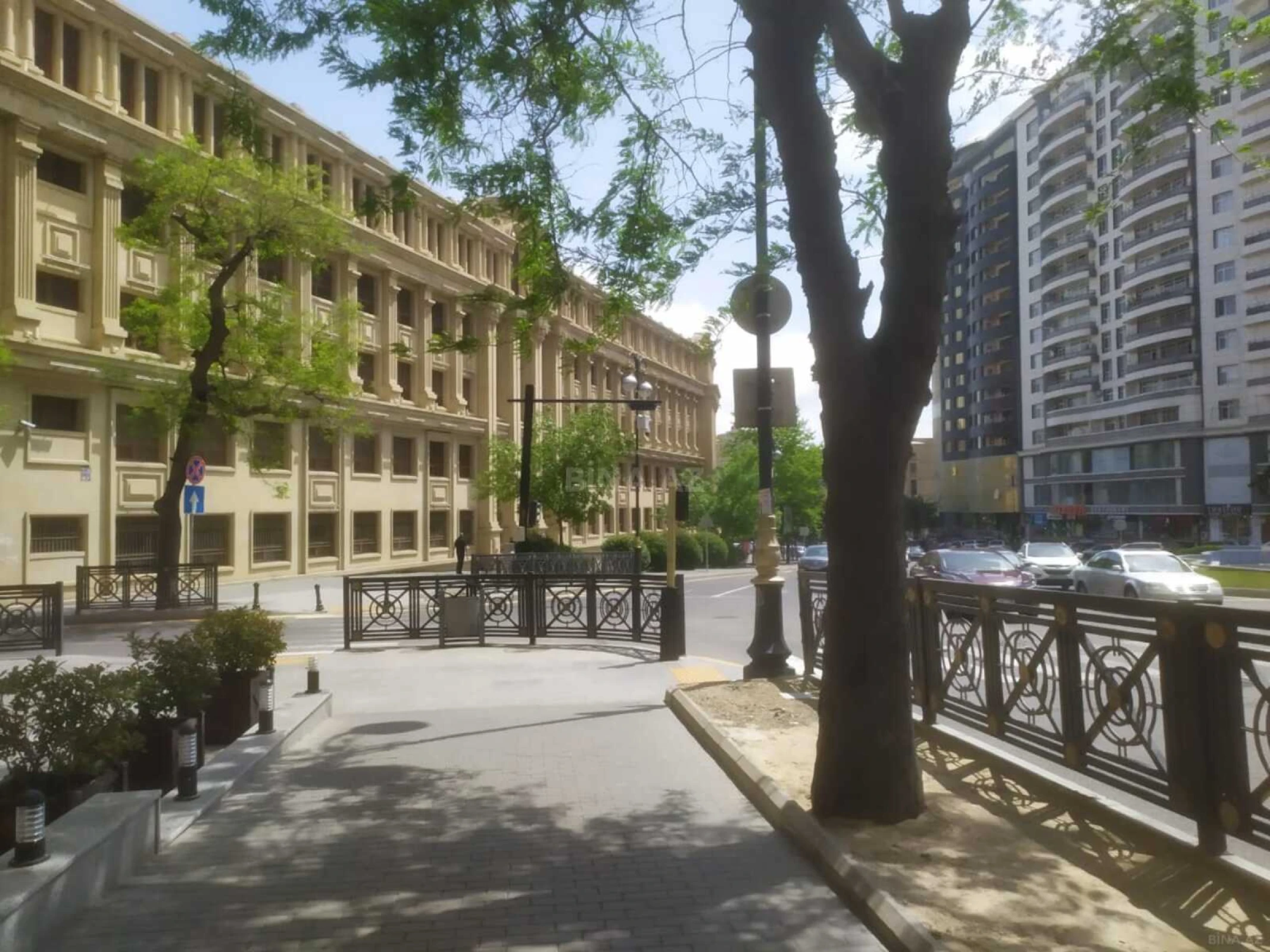 Satılır obyekt 100 m²