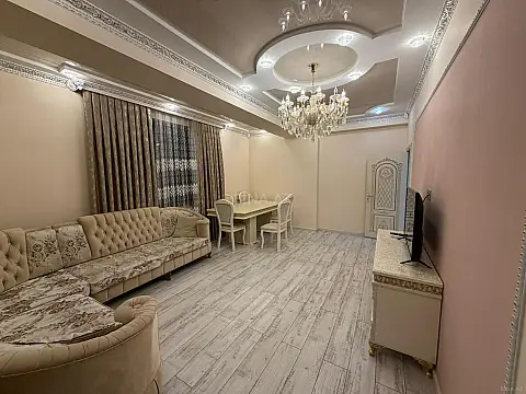 Kirayə verilir 3 otaqlı mənzil 130 m²