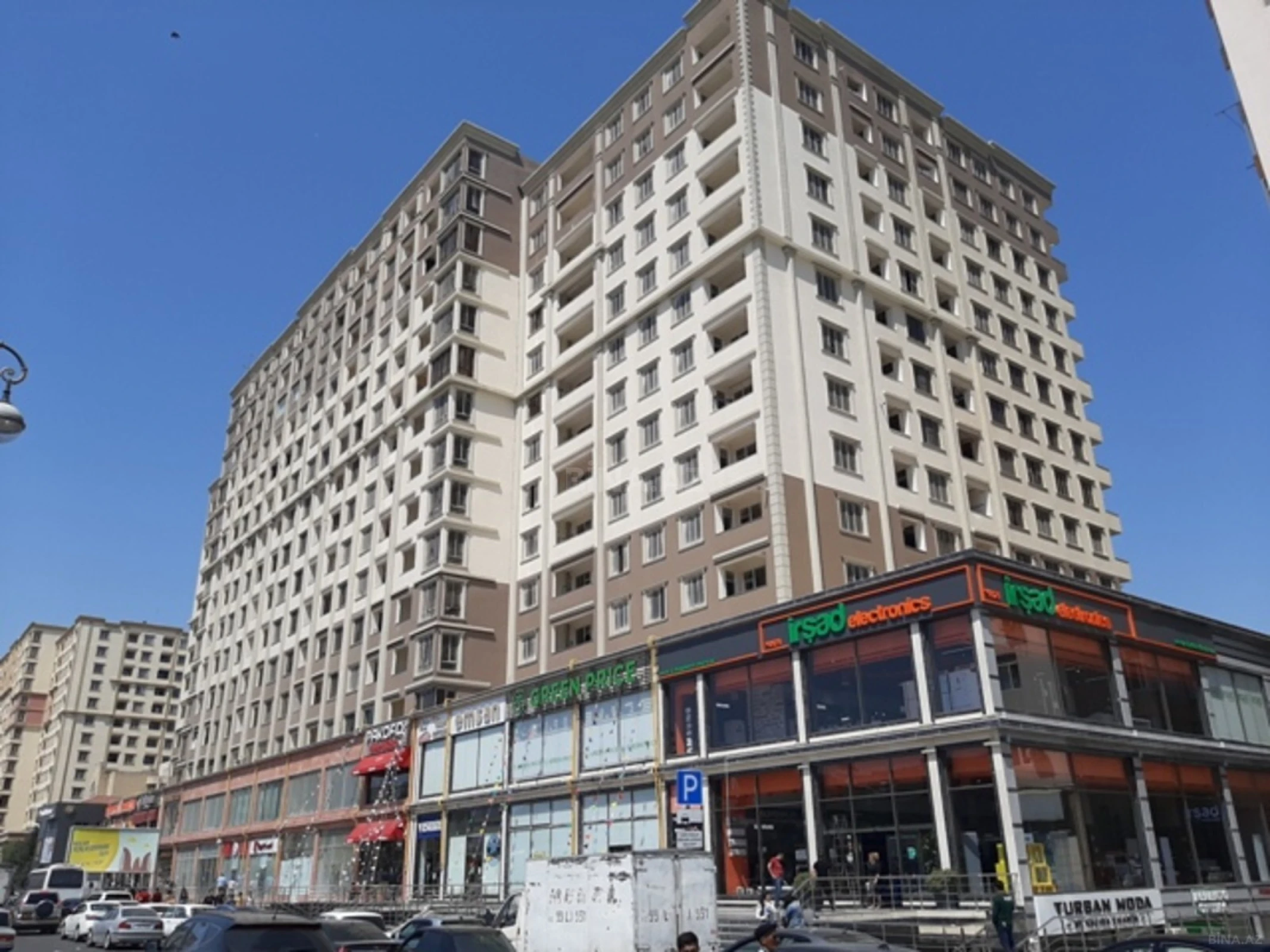 Kirayə verilir 3 otaqlı mənzil 130 m²