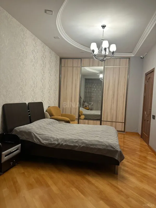Satılır 3 otaqlı mənzil 82 m²