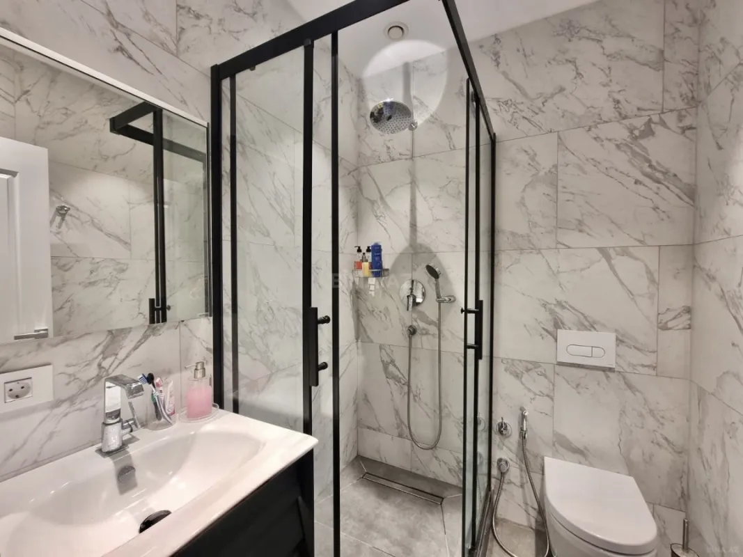 Kirayə verilir 3 otaqlı mənzil 110 m²