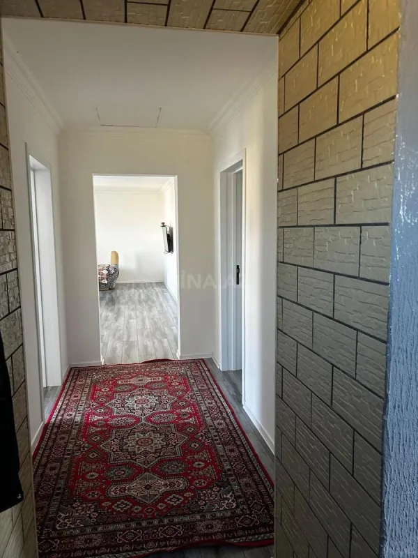 Satılır 5 otaqlı həyət evi 160 m²