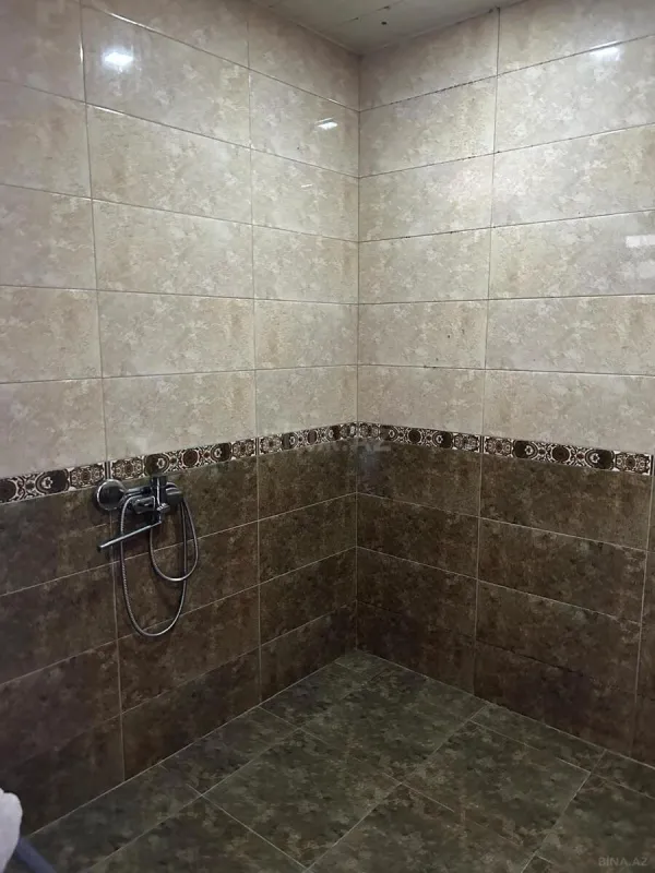 Satılır 5 otaqlı həyət evi 160 m²