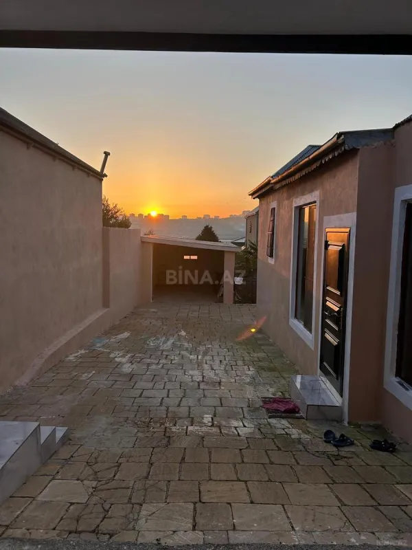 Satılır 5 otaqlı həyət evi 160 m²