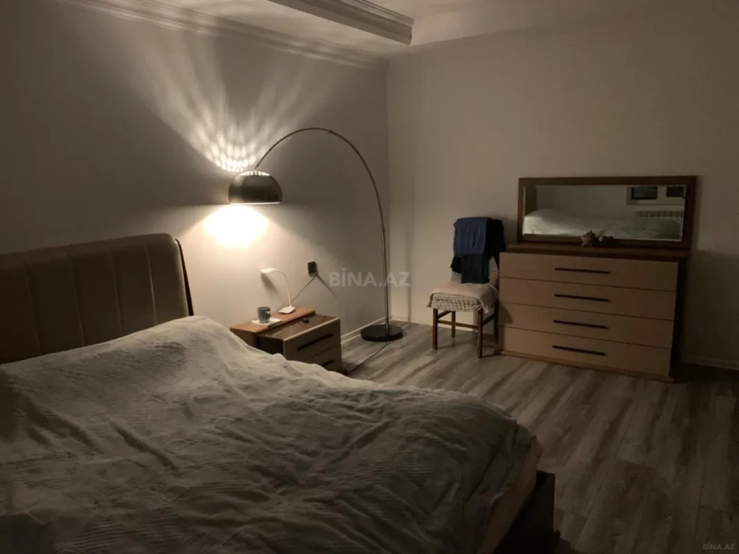Satılır 5 otaqlı həyət evi 160 m²