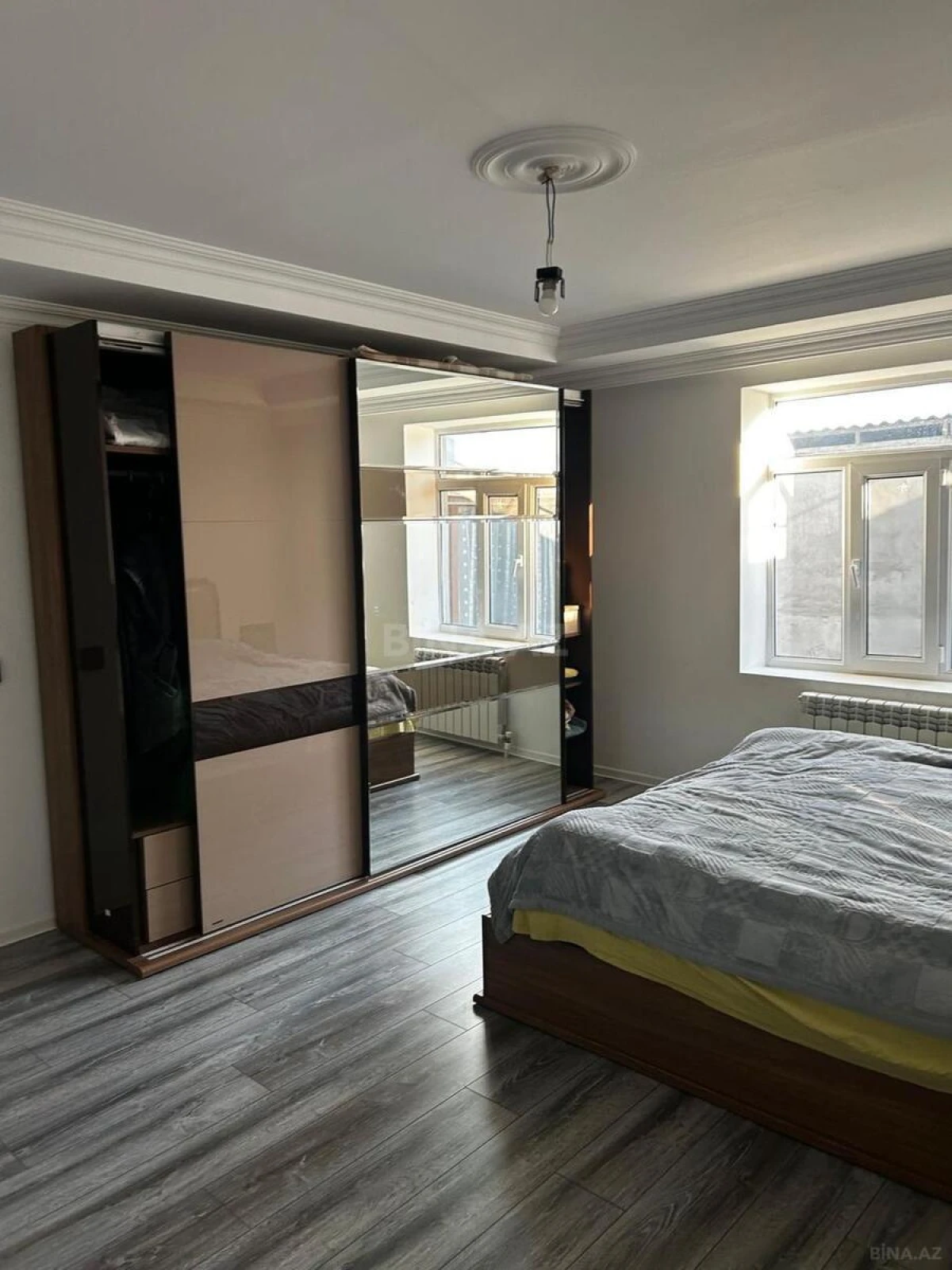 Satılır 5 otaqlı həyət evi 160 m²