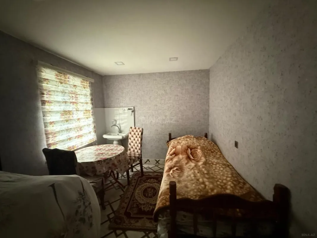 Satılır 6 otaqlı həyət evi 360 m²