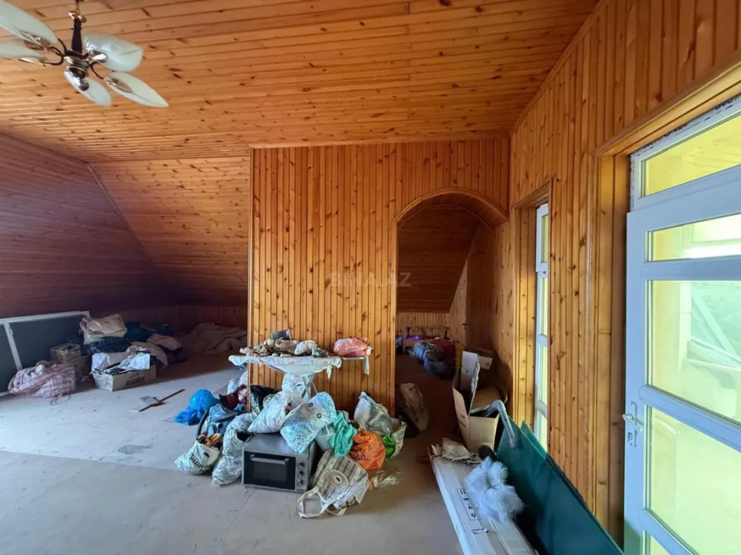 Satılır 6 otaqlı həyət evi 360 m²