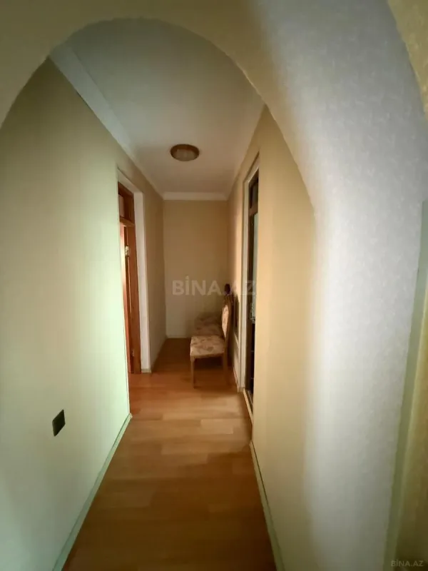Satılır 6 otaqlı həyət evi 360 m²