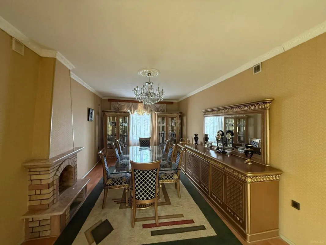 Satılır 6 otaqlı həyət evi 360 m²