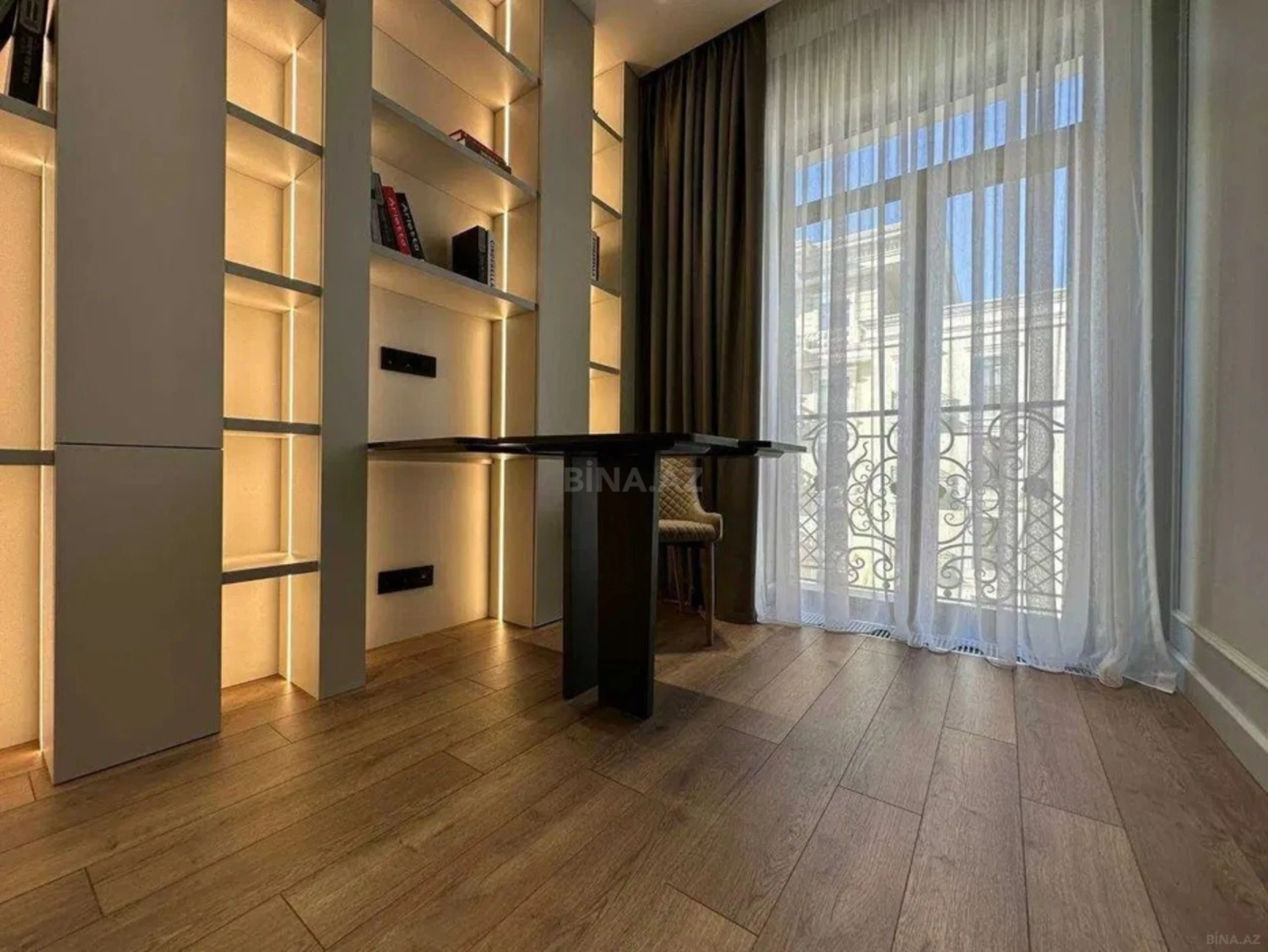 Kirayə verilir 3 otaqlı mənzil 125 m²