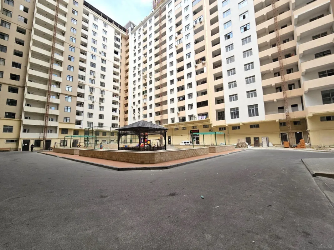 Satılır 2 otaqlı mənzil 57 m²