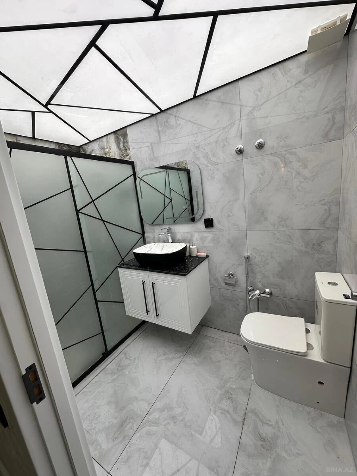 Satılır 3 otaqlı mənzil 90 m²