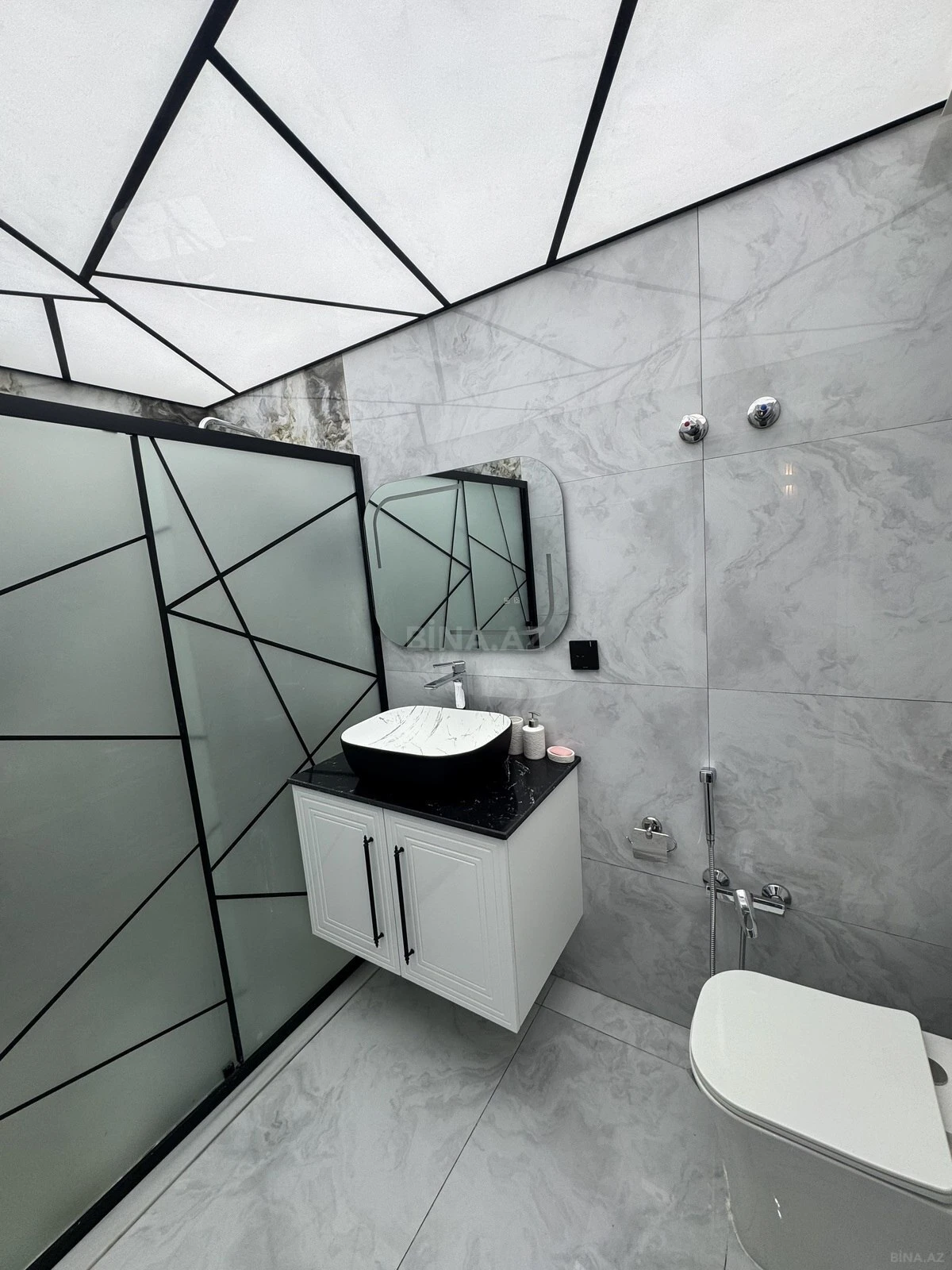 Satılır 3 otaqlı mənzil 90 m²