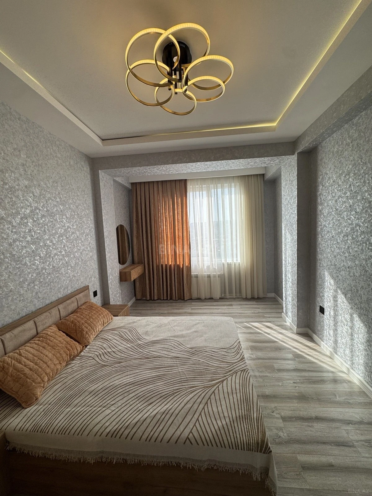 Satılır 3 otaqlı mənzil 90 m²