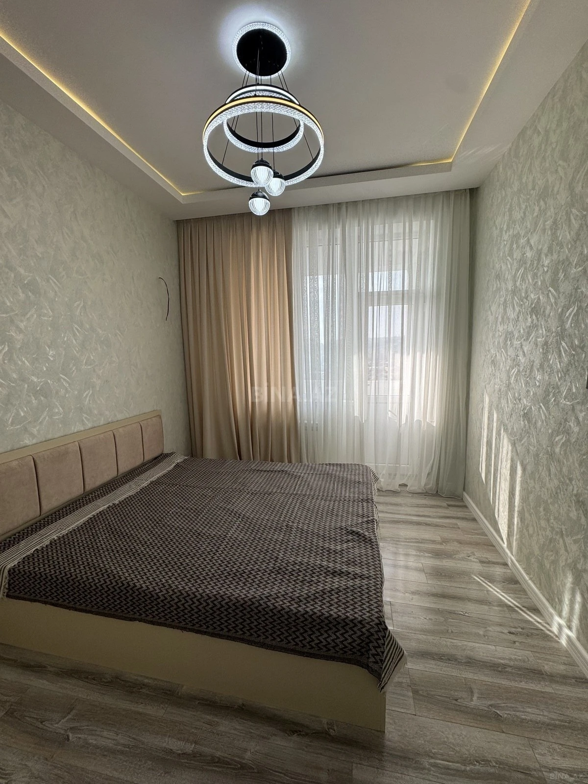 Satılır 3 otaqlı mənzil 90 m²