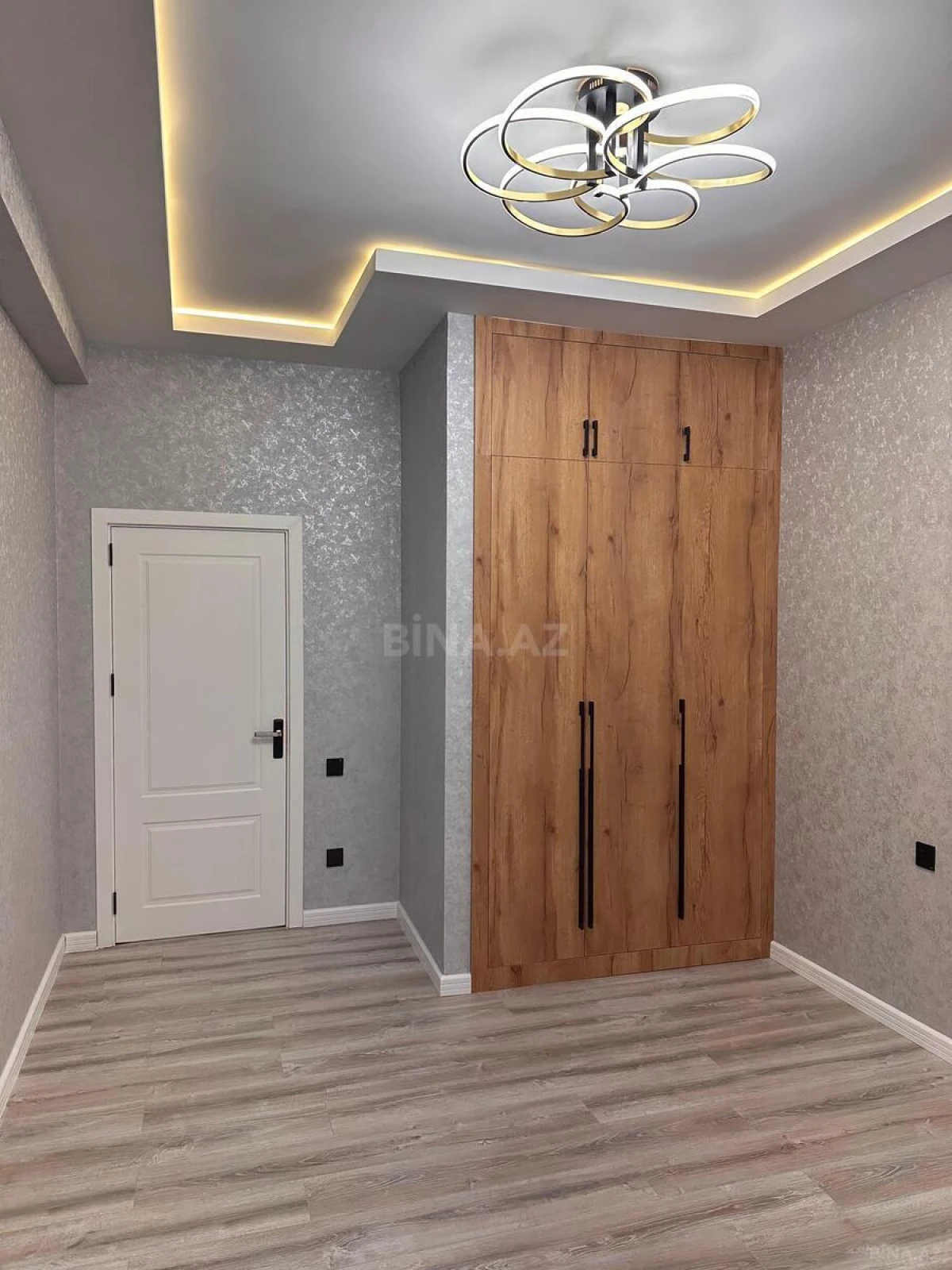 Satılır 3 otaqlı mənzil 90 m²