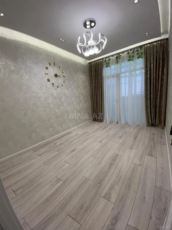 Satılır 2 otaqlı mənzil 49 m²