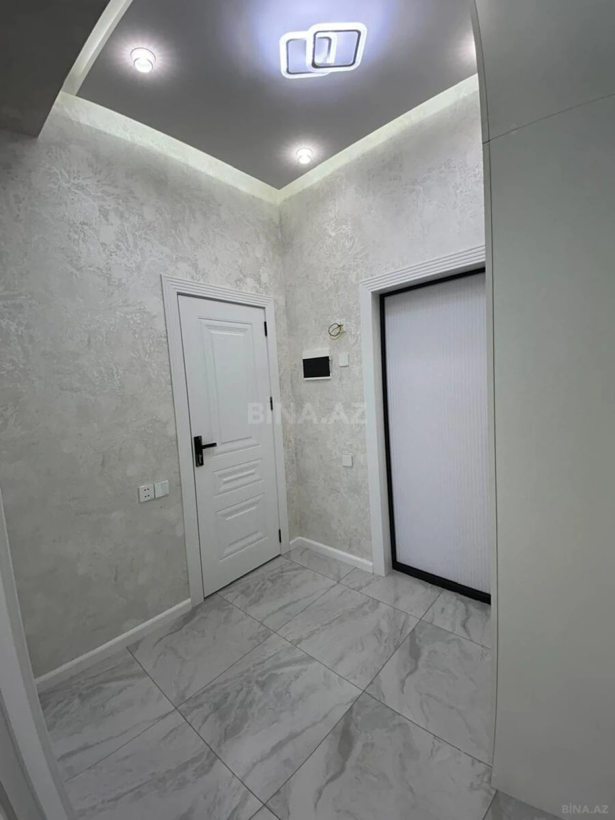 Satılır 2 otaqlı mənzil 49 m²
