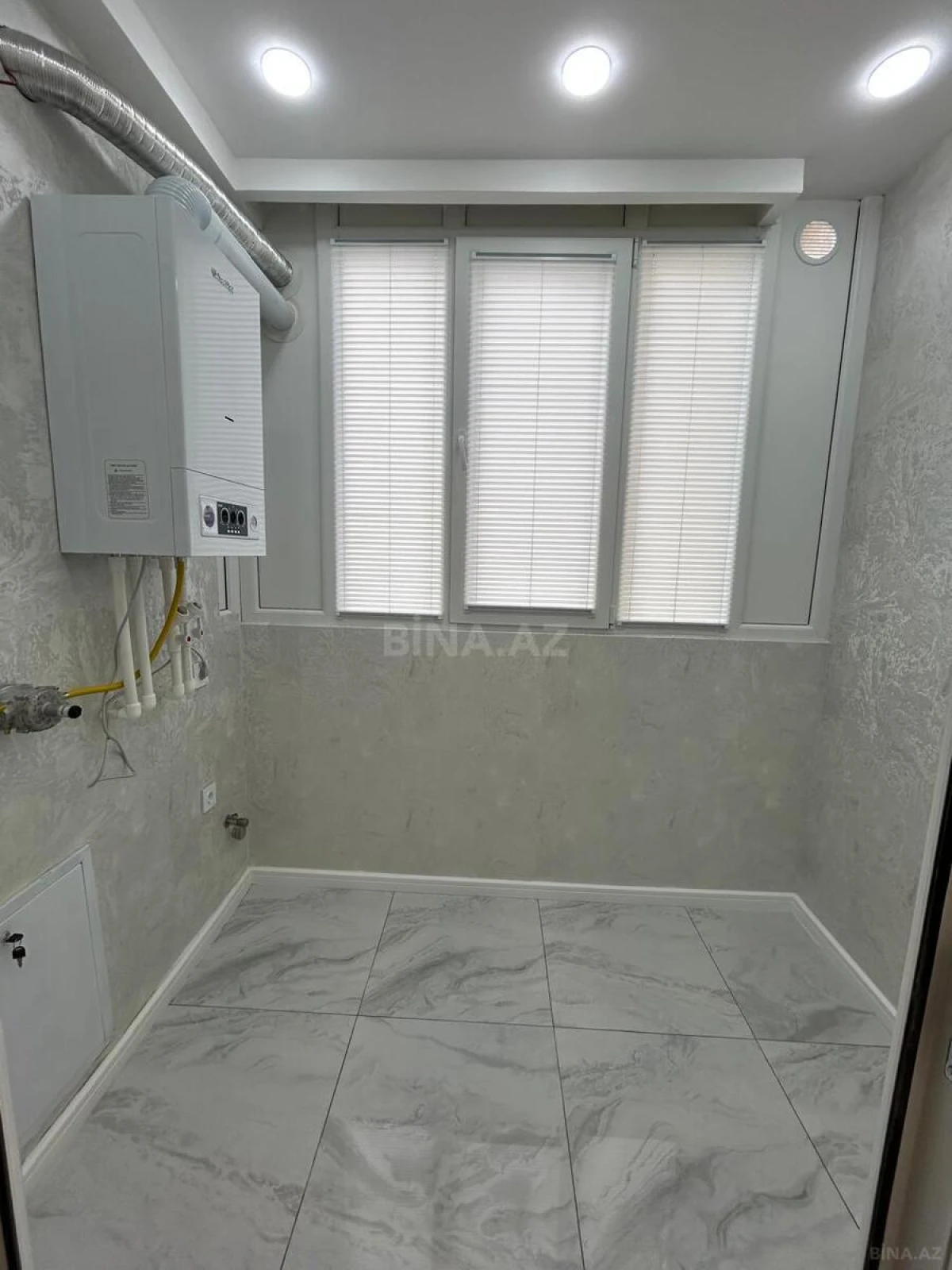 Satılır 2 otaqlı mənzil 49 m²