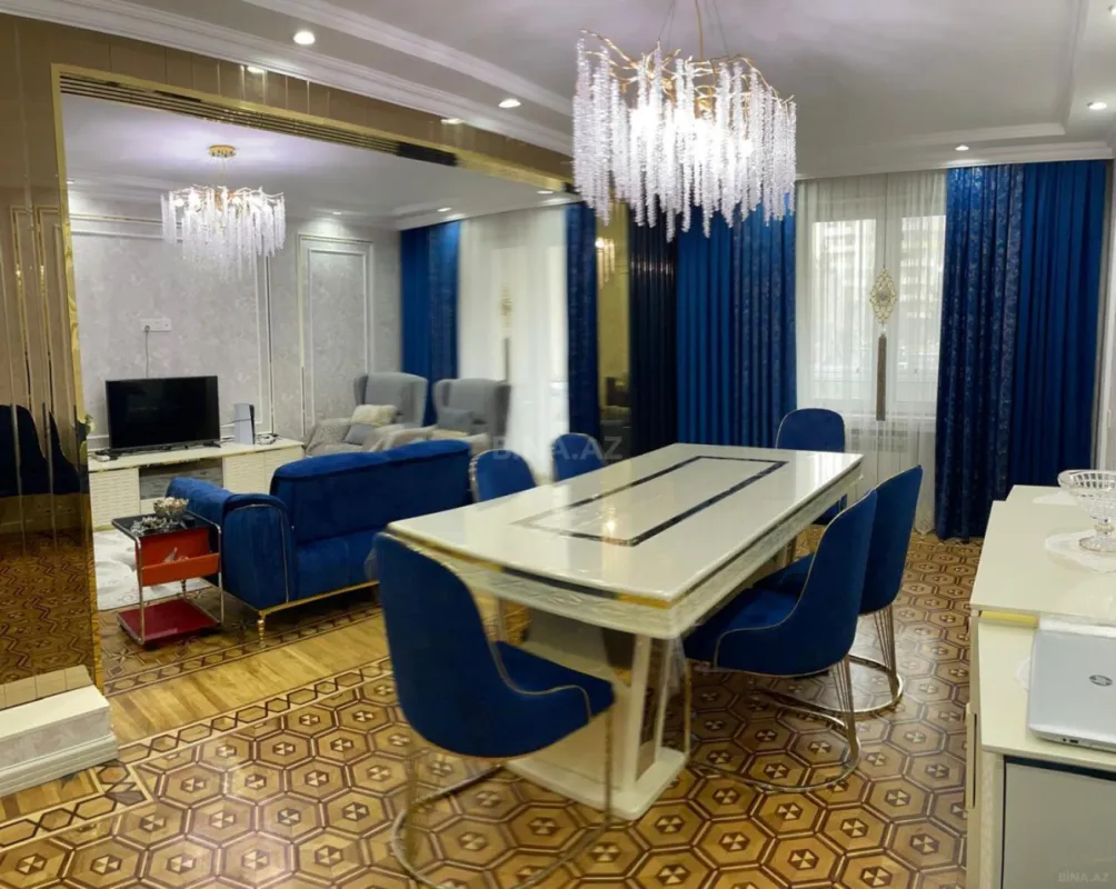 Satılır 5 otaqlı mənzil 125 m²