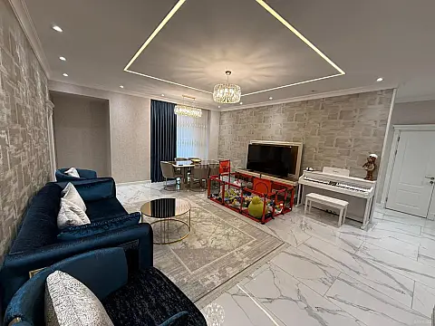 Satılır 3 otaqlı mənzil 148 m²