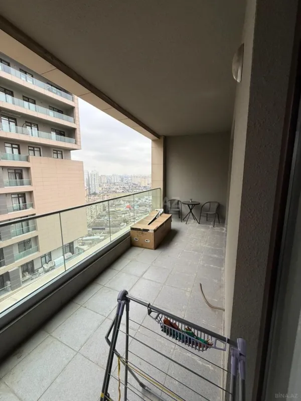 Satılır 3 otaqlı mənzil 148 m²