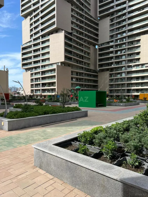 Satılır 3 otaqlı mənzil 148 m²