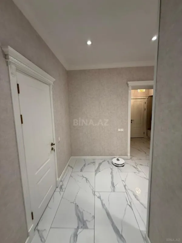 Satılır 3 otaqlı mənzil 148 m²