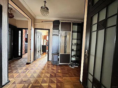 Satılır 3 otaqlı mənzil 84 m²