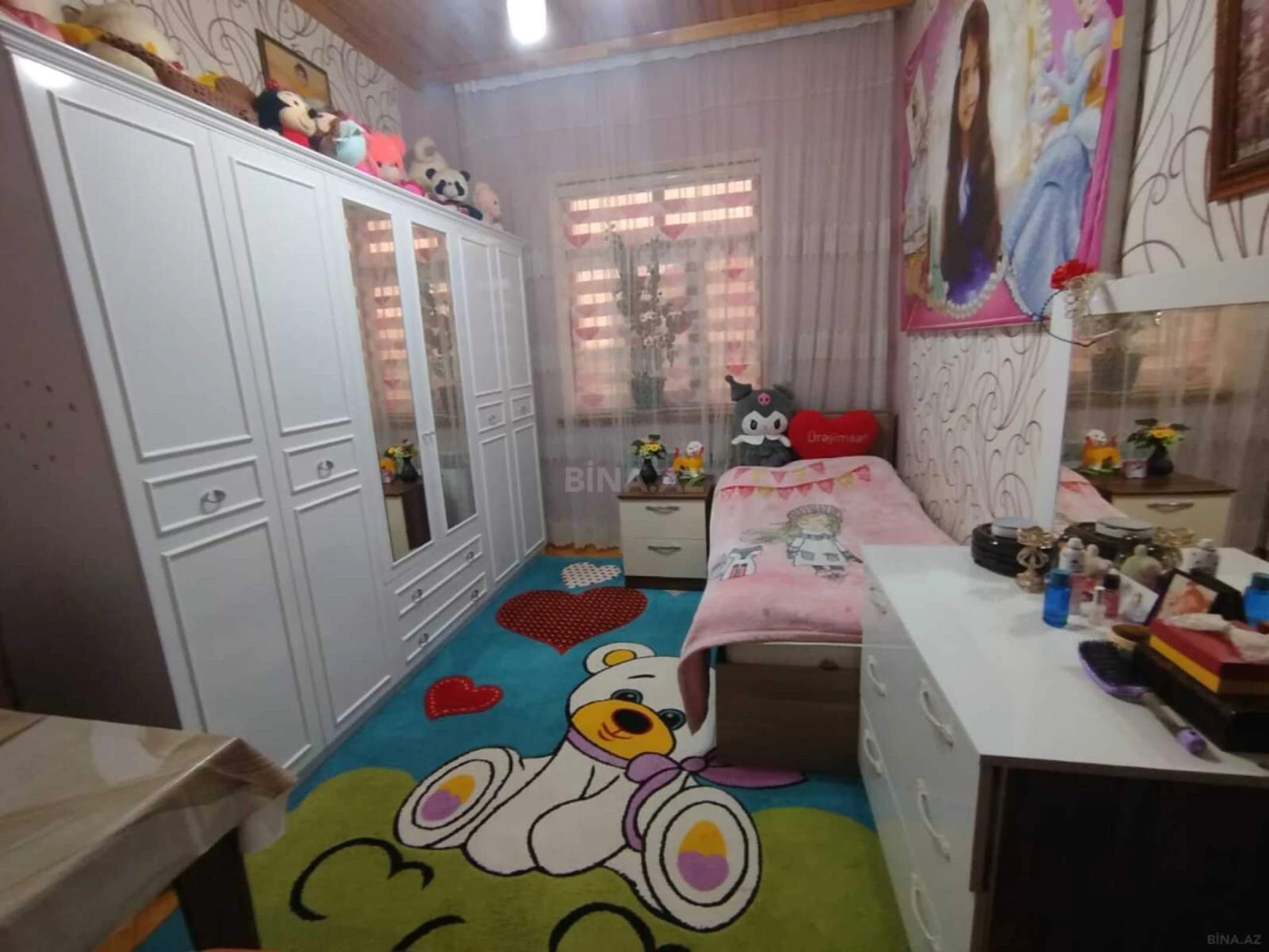 Satılır 4 otaqlı həyət evi 180 m²