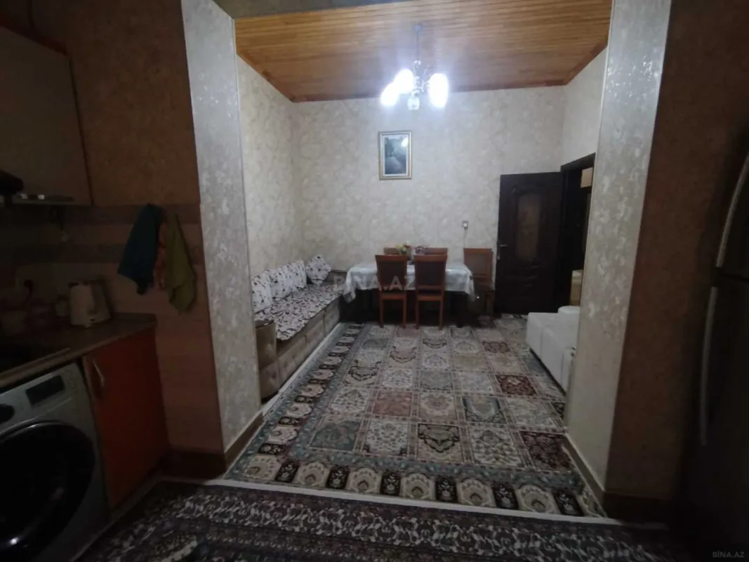 Satılır 4 otaqlı həyət evi 180 m²