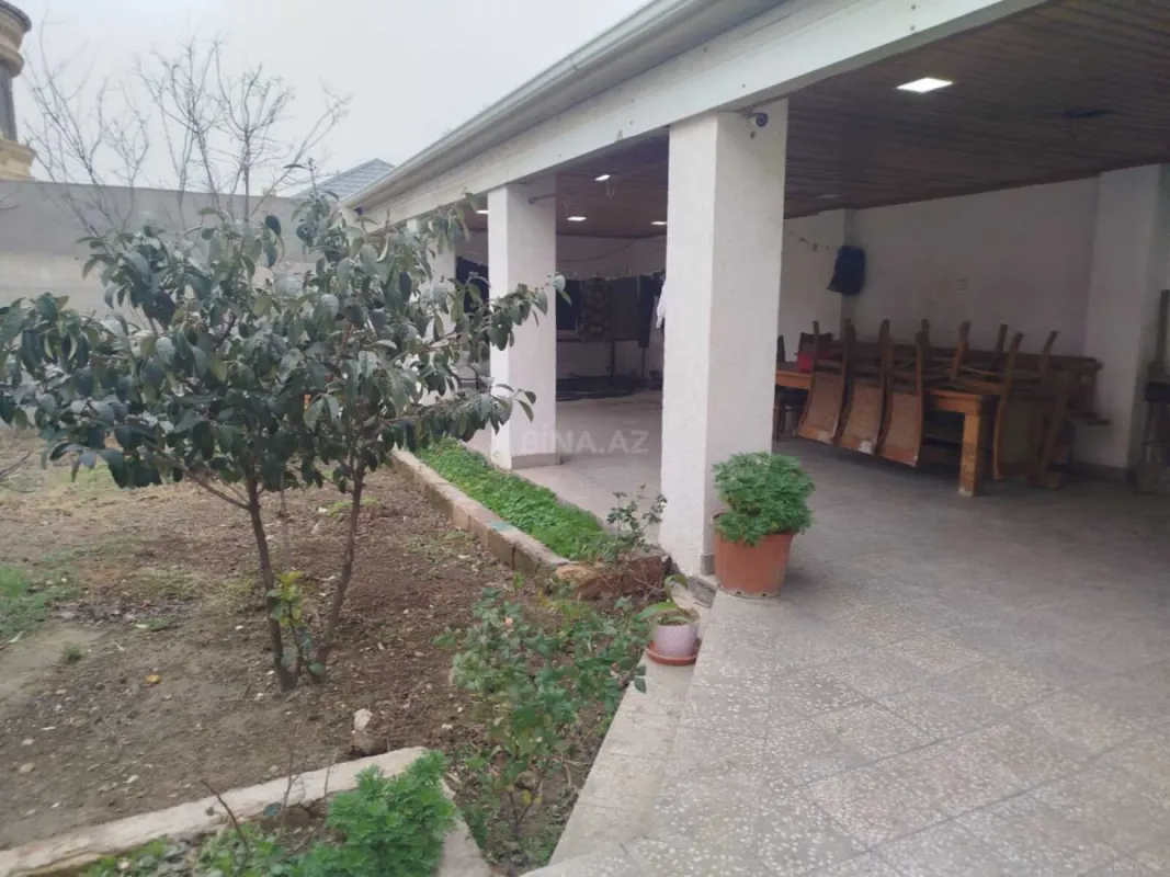Satılır 4 otaqlı həyət evi 180 m²