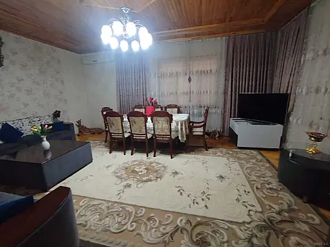 Satılır 4 otaqlı həyət evi 180 m²